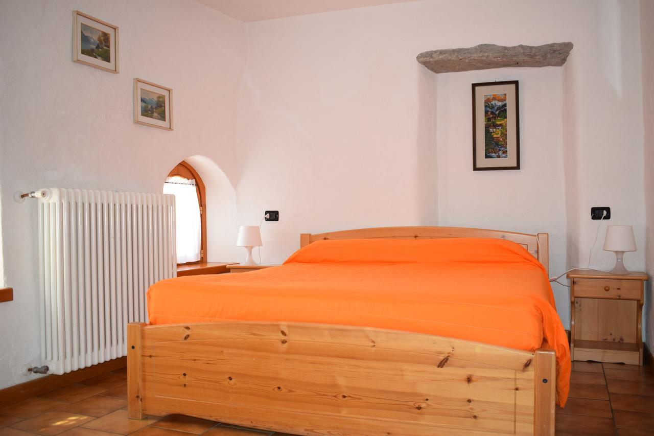 Italo-Svizzero Hotel Chiavenna Exterior photo