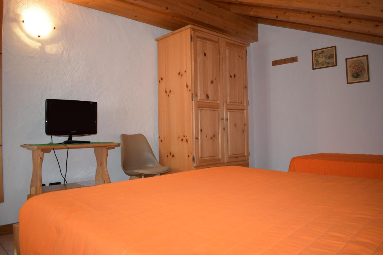 Italo-Svizzero Hotel Chiavenna Exterior photo